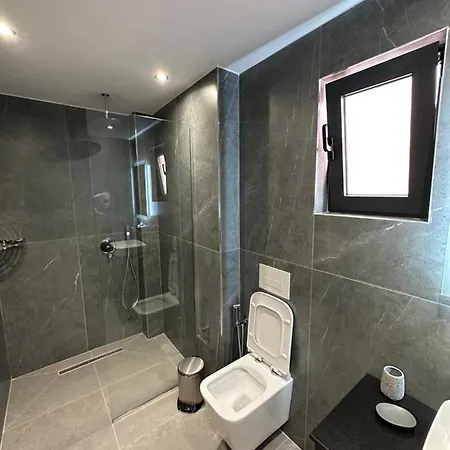 Guest house Idrizi Sarande